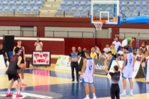 九游娱乐入口-逐渐赢得教练信任？西乙季前赛末战 余嘉豪拿下16分8板&amp;罚球9中9